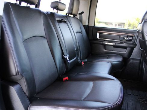 Used 2014 RAM 2500 Laramie w/ Convenience Group AWD/4WD image 14