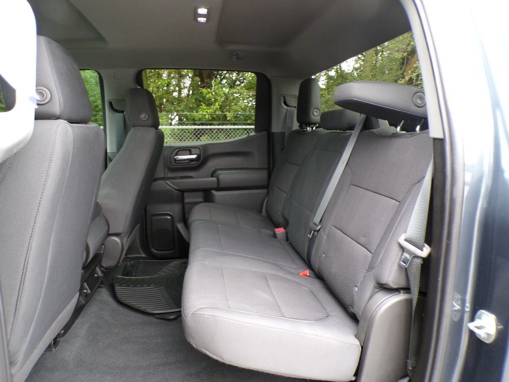 Used 2020 Chevrolet Silverado 1500 Custom w/ Custom Value Package AWD/4WD image 19