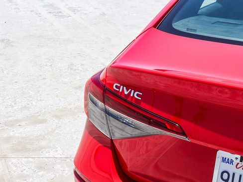 Certified 2024 Honda Civic Sport image 7