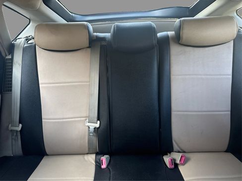 Used 2007 Toyota Prius FWD image 17