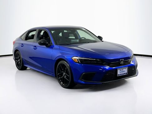 Used 2023 Honda Civic Sport image 3