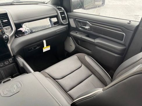 New 2026 RAM 1500 Laramie AWD/4WD image 34