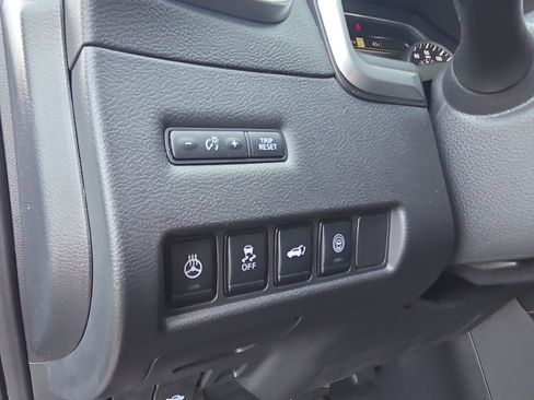 Used 2023 Nissan Murano SL w/ Cargo Package image 16