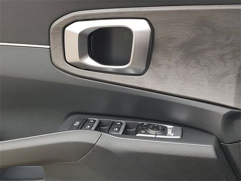 Used 2025 Kia Sorento X-Line EX image 21