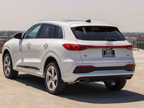 New 2026 Audi Q5 Premium AWD/4WD image 6