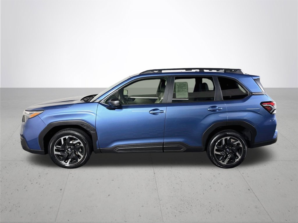 Used 2025 Subaru Forester Limited AWD/4WD image 9
