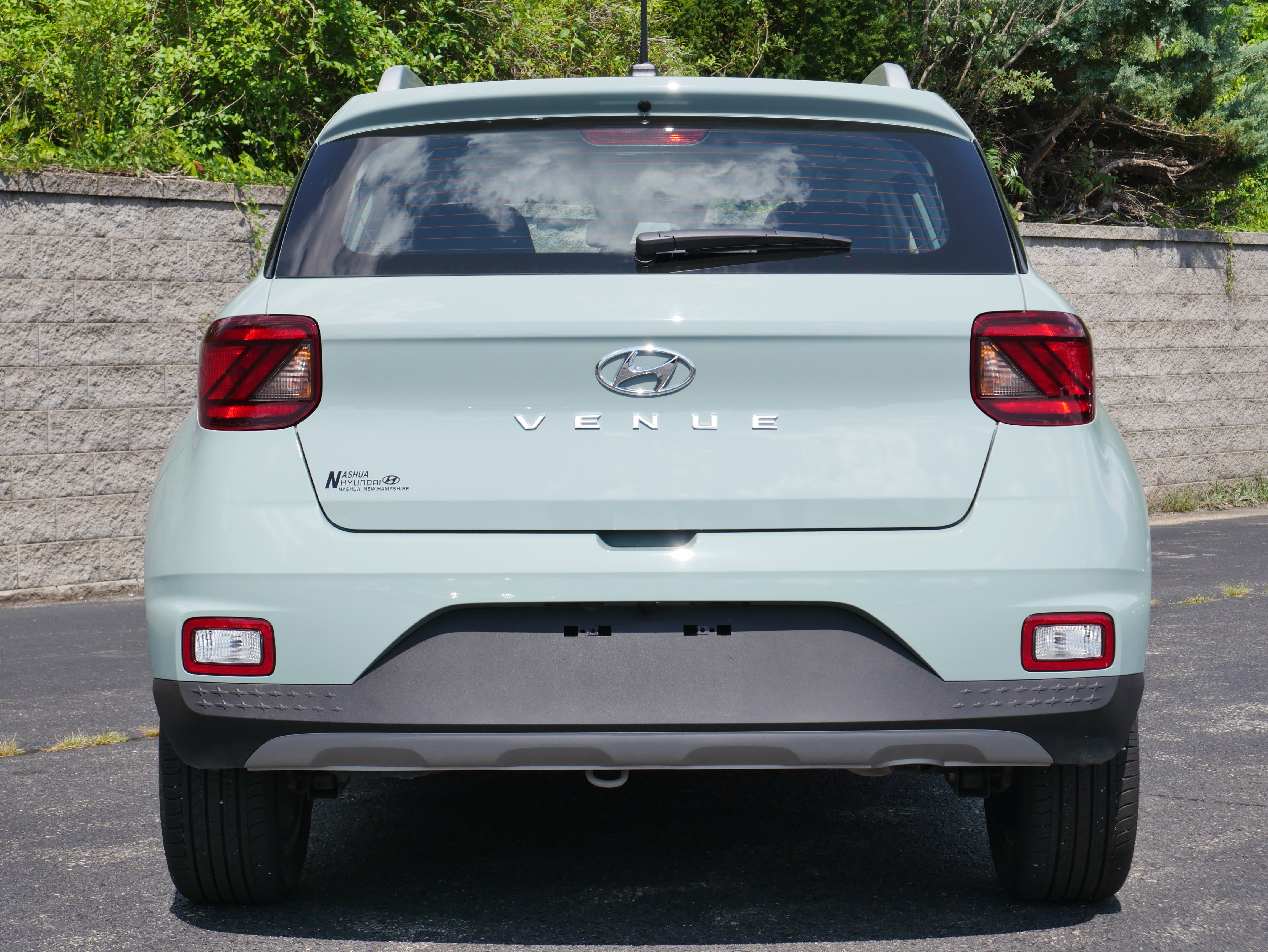 Used 2026 Hyundai Venue SEL FWD image 5