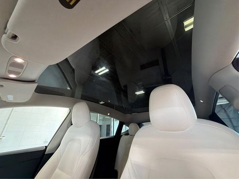 Used 2023 Tesla Model Y Long Range AWD/4WD image 25
