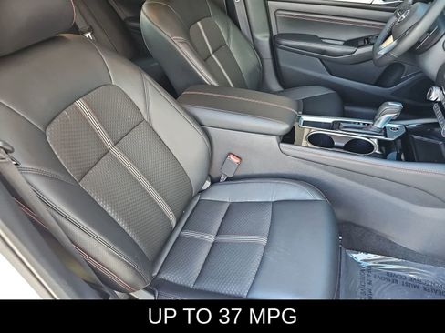 Used 2023 Nissan Altima 2.5 SR FWD image 18