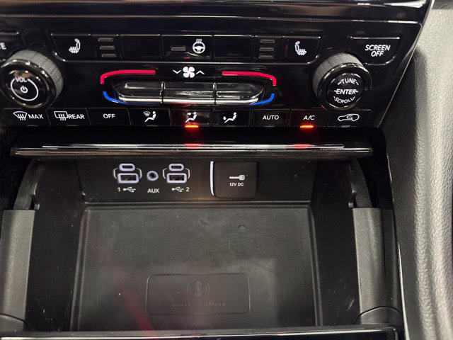 Used 2023 Jeep Grand Cherokee Altitude AWD/4WD image 41