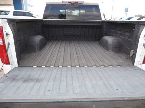 Used 2020 Chevrolet Silverado 1500 High Country w/ Technology Package AWD/4WD image 23