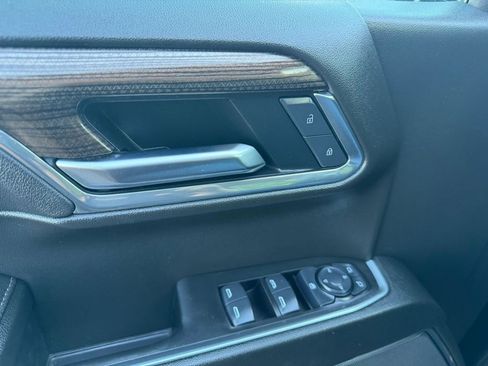 Used 2025 Chevrolet Silverado 1500 LT image 25
