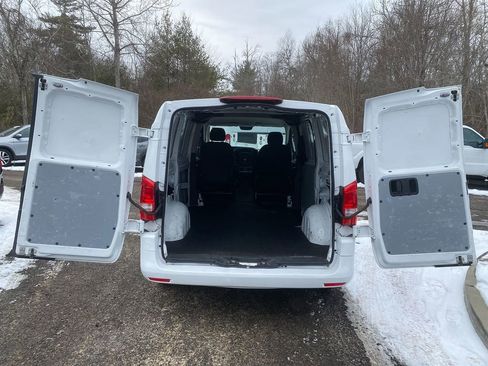 Used 2017 Mercedes-Benz Metris image 18