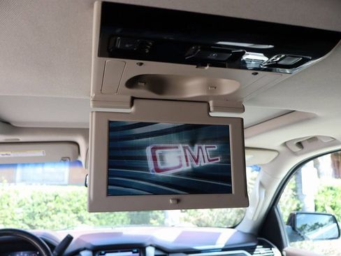 Used 2018 GMC Yukon Denali w/ Denali Ultimate Package image 45