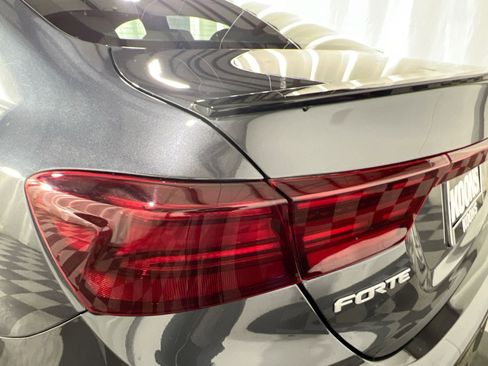 Used 2023 Kia Forte GT-Line image 16
