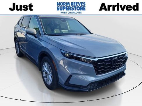 Used 2025 Honda CR-V EX image 1