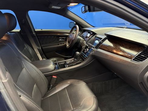 Used 2017 Ford Taurus Limited FWD image 24