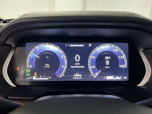 Used 2024 Jeep Grand Cherokee Summit w/ Luxury Tech Group V AWD/4WD image 12