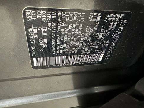 Used 2021 Nissan Rogue S AWD/4WD image 35