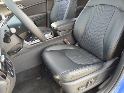 New 2026 Kia Sportage X-Line w/ X-Line Technology Package image 18