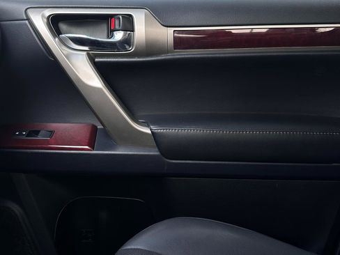 Used 2019 Lexus GX 460 Premium image 17