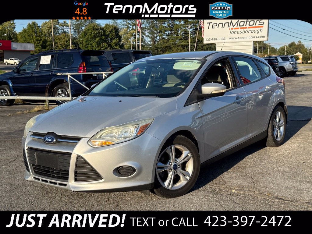Used 2014 Ford Focus SE w/ SE Winter Package FWD image 1