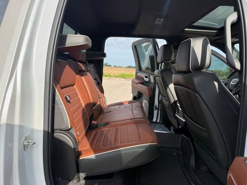 Used 2024 GMC Sierra 2500 Denali Ultimate AWD/4WD image 22