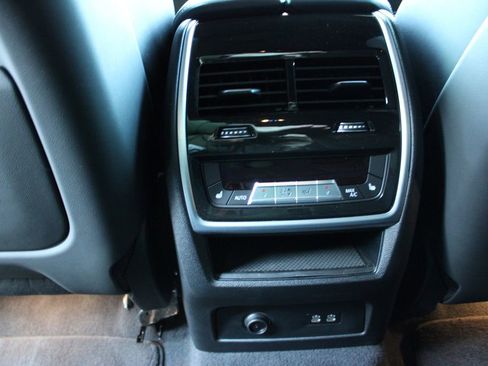 Used 2023 BMW XM AWD/4WD image 39