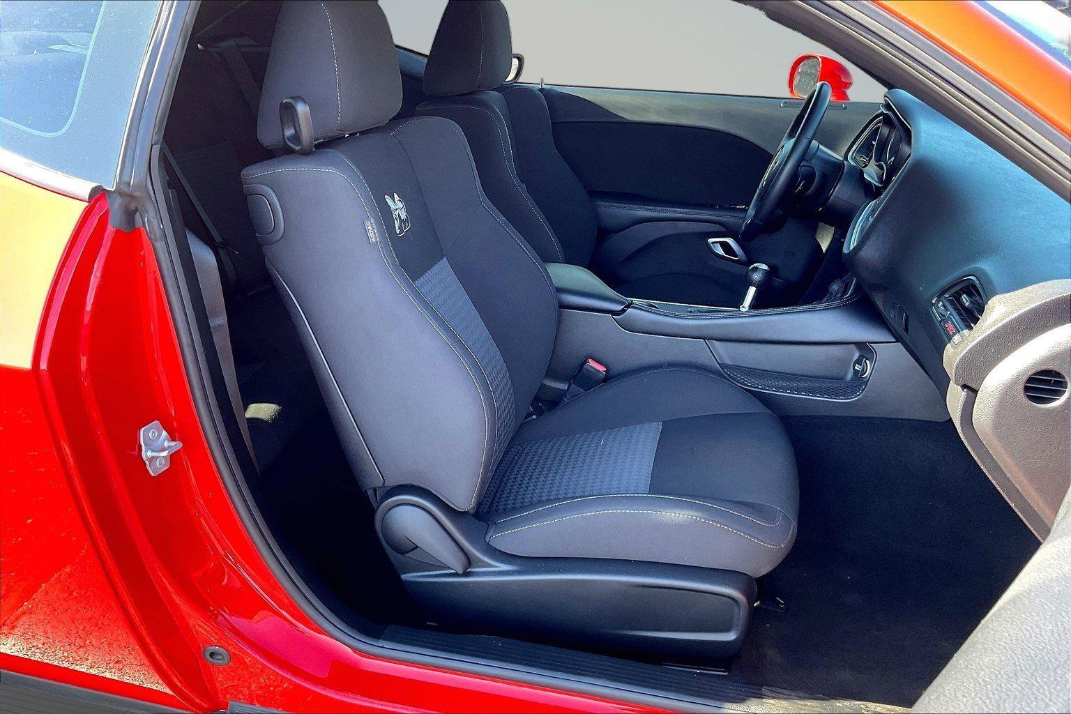 Used 2022 Dodge Challenger R/T Scat Pack w/ Driver Convenience Group RWD image 16