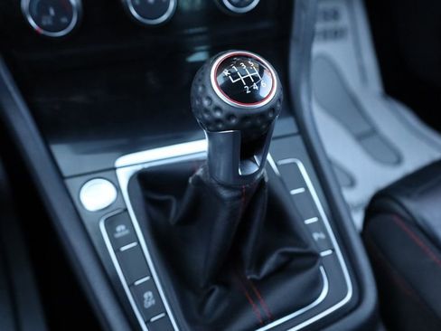 Used 2015 Volkswagen GTI SE w/ Lighting Package (SEL) image 42