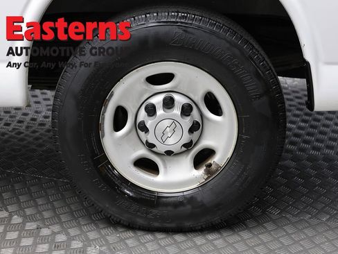 Used 2019 Chevrolet Express 2500 w/ Safety Package RWD image 8
