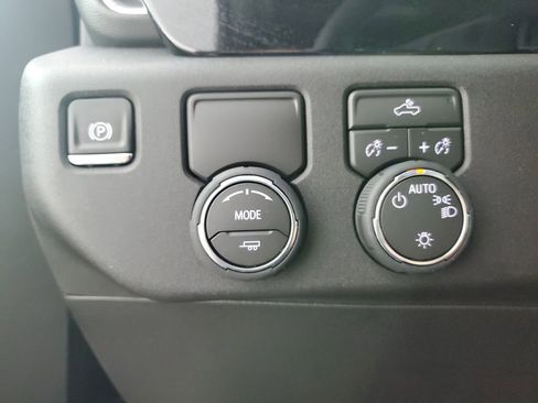 New 2026 Chevrolet Silverado 1500 LT image 25