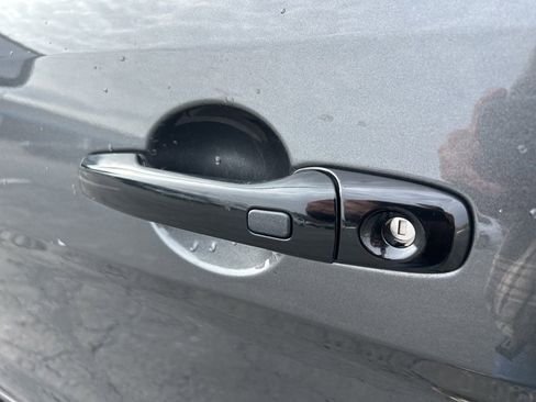 Used 2018 Ford Explorer Sport w/ Ford Safe & Smart Package image 13