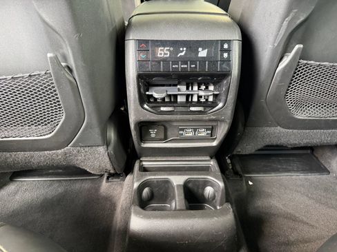 Used 2021 Jeep Grand Cherokee L Laredo AWD/4WD image 31