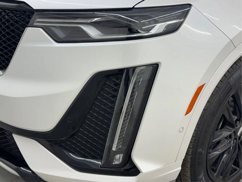 Used 2021 Cadillac XT6 Sport w/ LPO, ONYX Package image 34