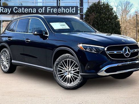 New 2026 Mercedes-Benz GLC 300 4MATIC image 2