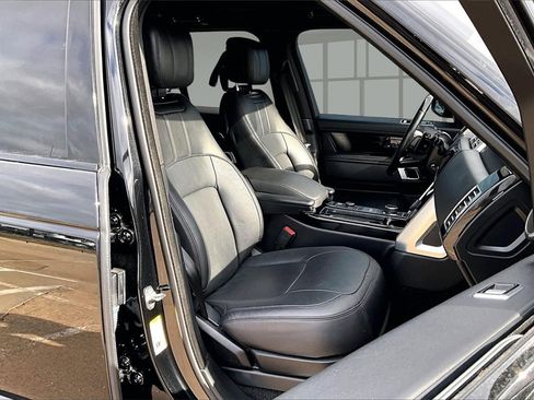 Used 2022 Land Rover Range Rover P525 Westminster Edition image 7