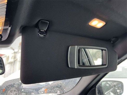 Used 2022 BMW 530i xDrive w/ Convenience Package image 32