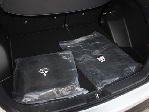 New 2026 Mitsubishi Eclipse Cross ES image 9