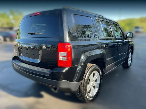 Used 2015 Jeep Patriot Sport w/ Power Value Group AWD/4WD image 5