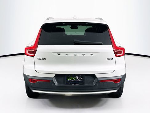 Used 2024 Volvo XC40 B5 Plus w/ Climate Package AWD/4WD image 7