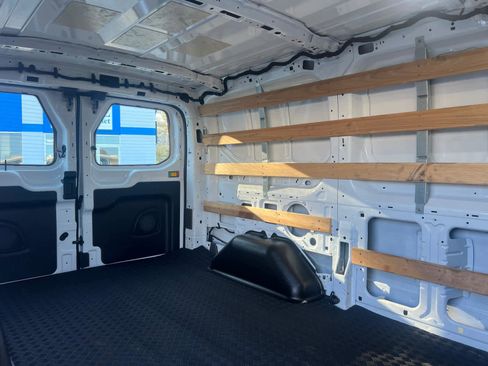 Used 2024 Ford Transit 250 Low Roof w/ Exterior Upgrade Package image 32