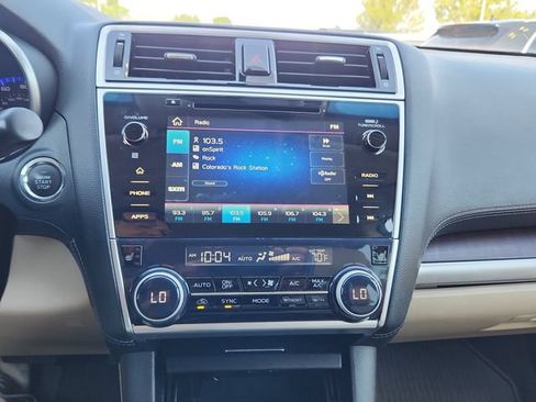 Used 2019 Subaru Outback 2.5i Limited AWD/4WD image 12