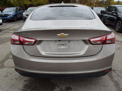Used 2022 Chevrolet Malibu LT FWD image 10
