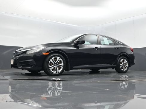 Used 2018 Honda Civic LX image 13