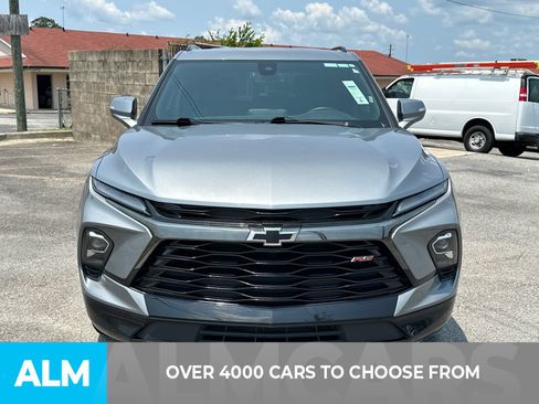 Used 2025 Chevrolet Blazer RS FWD image 2