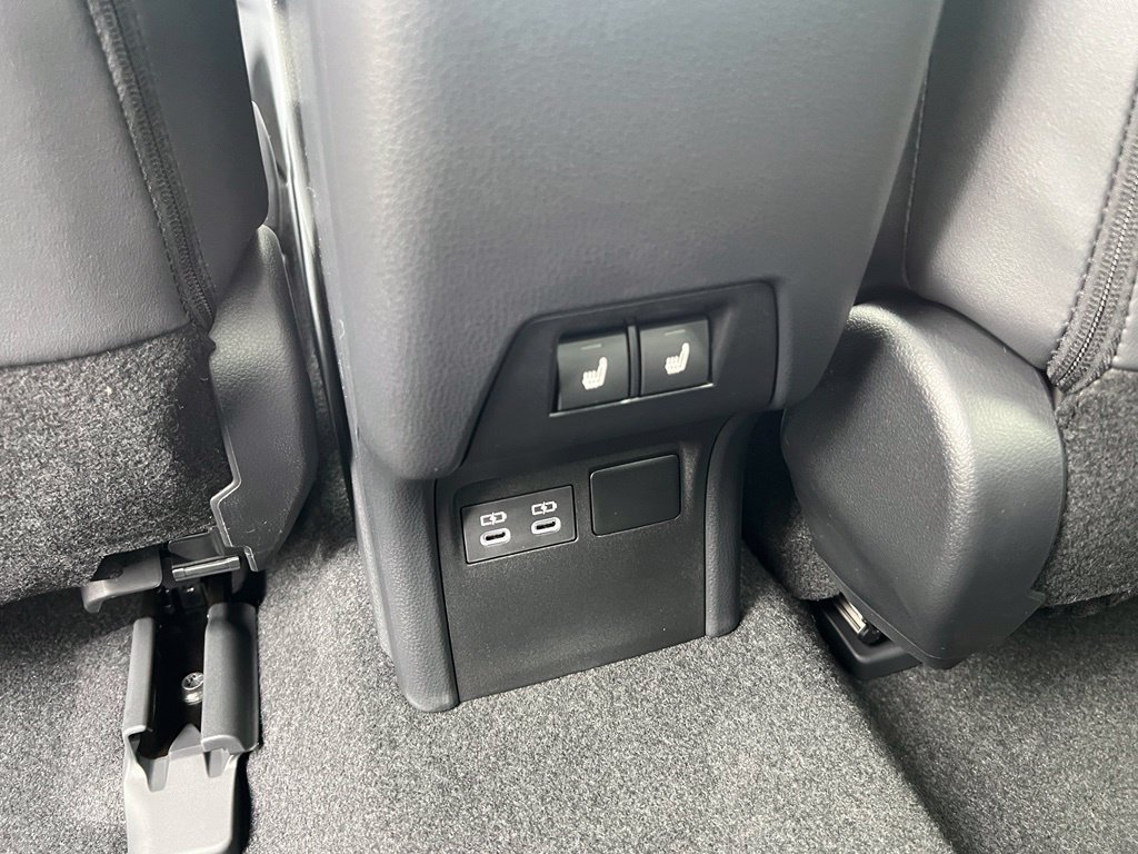 New 2027 Toyota Prius Limited w/ Limited Premium Package AWD/4WD image 17