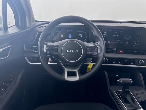 Used 2023 Kia Sportage LX FWD image 14