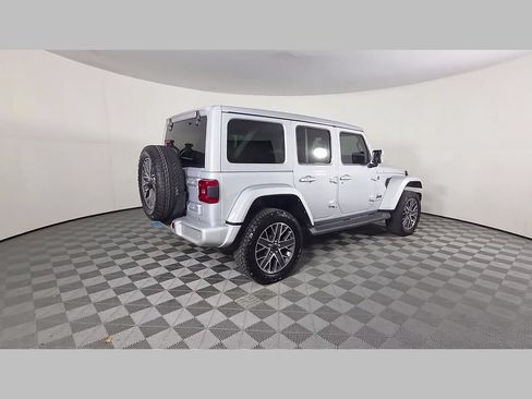 Used 2024 Jeep Wrangler High Altitude AWD/4WD image 6