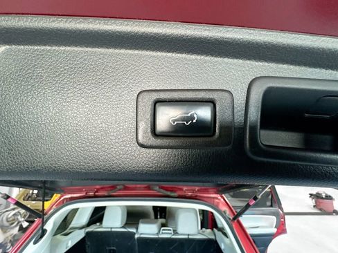 Used 2016 Subaru Forester 2.5i Touring w/ Eyesight & Navigation System AWD/4WD image 36